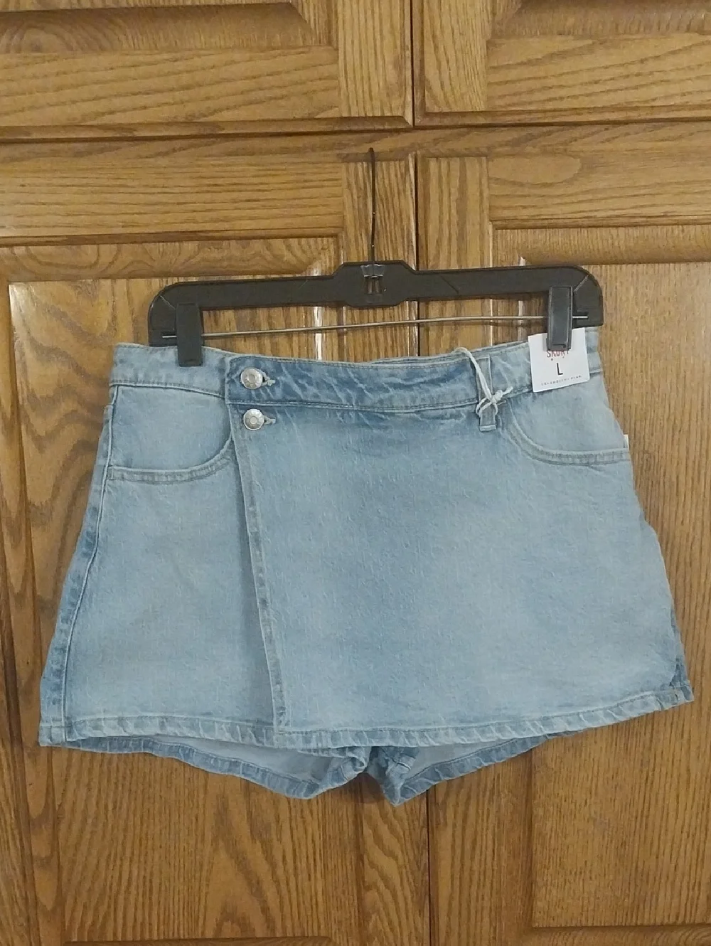 Celebrity Pink NWT Women's Wrap Denim Skort Size Large 11/13 Light Wash Y2K